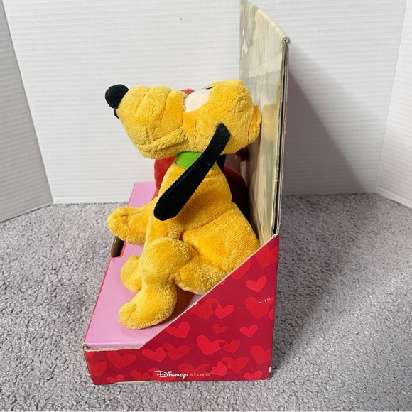 Walt Disney KISS PLUTO & DINAH PLUSH Stuffed Animal DISNEY STORE New - Picture 2 of 9